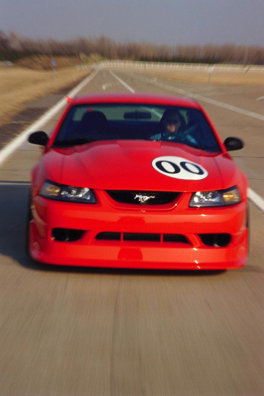  Ford Mustang SVT Cobra R 2000 года  (фото 110 из 128)